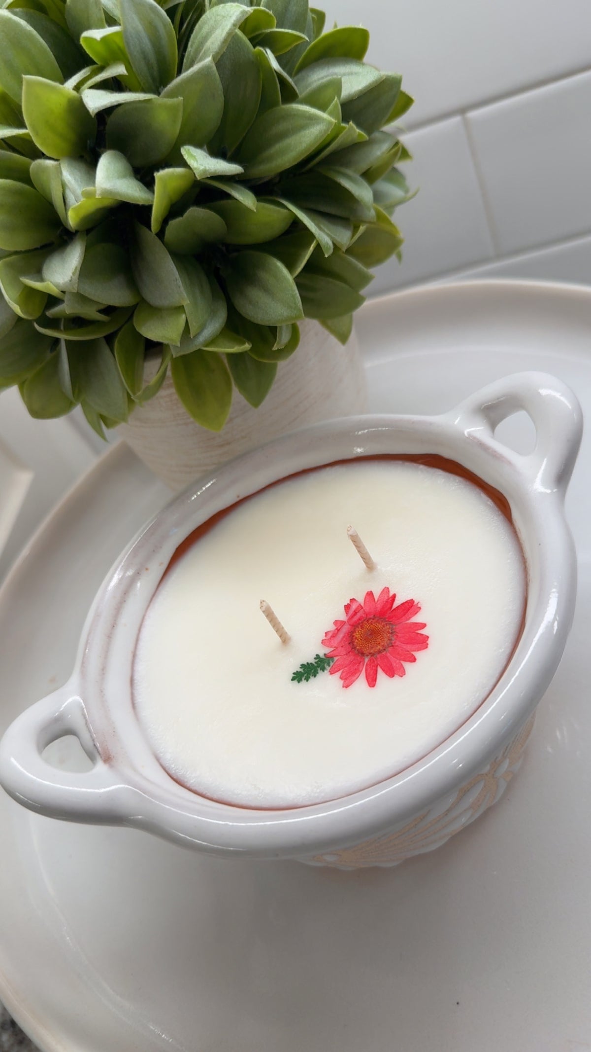 Elegant Cazuelita Candle Blanco