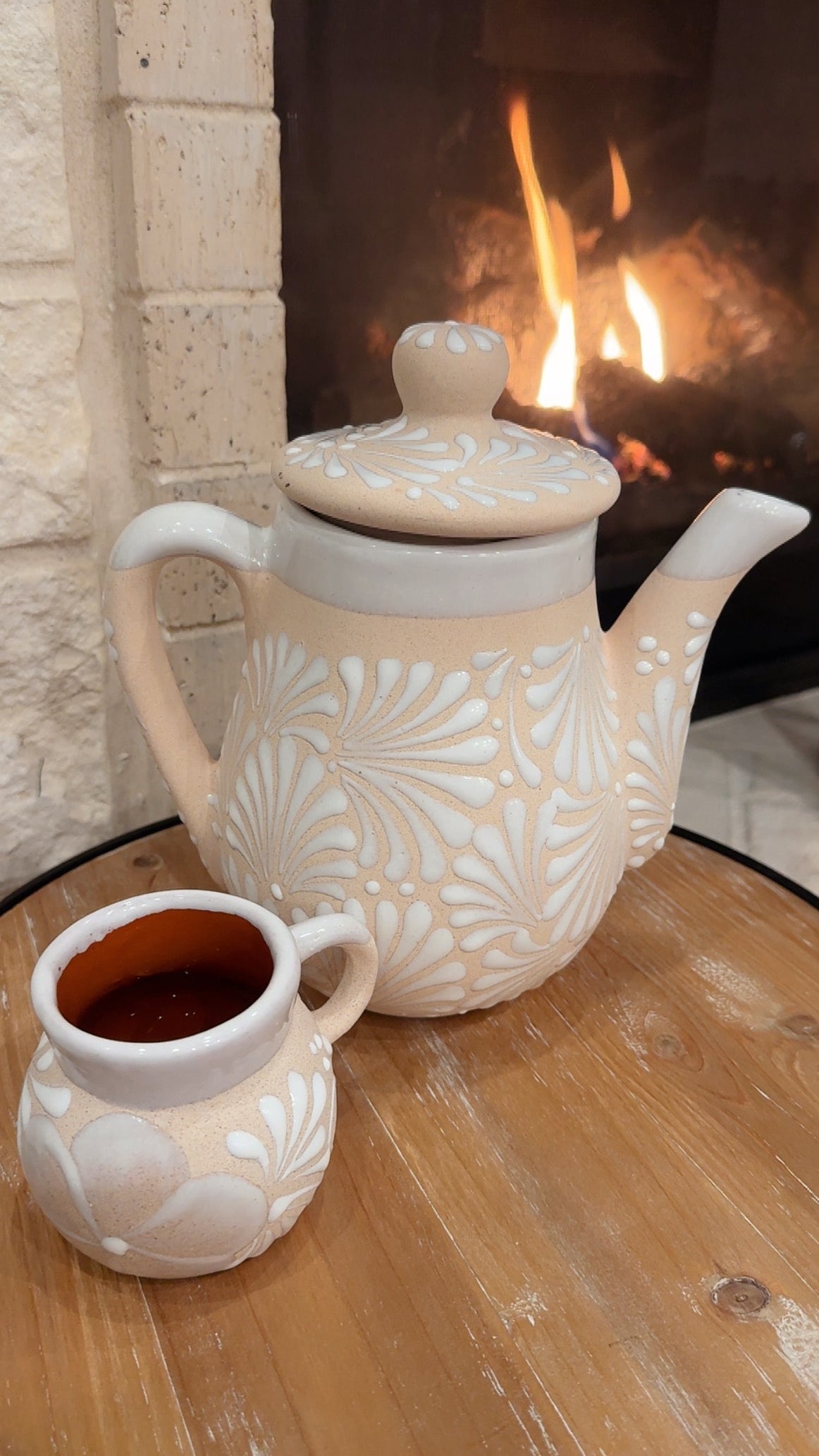 Hand Painted Artesian Tea Pot w/2 Tazas