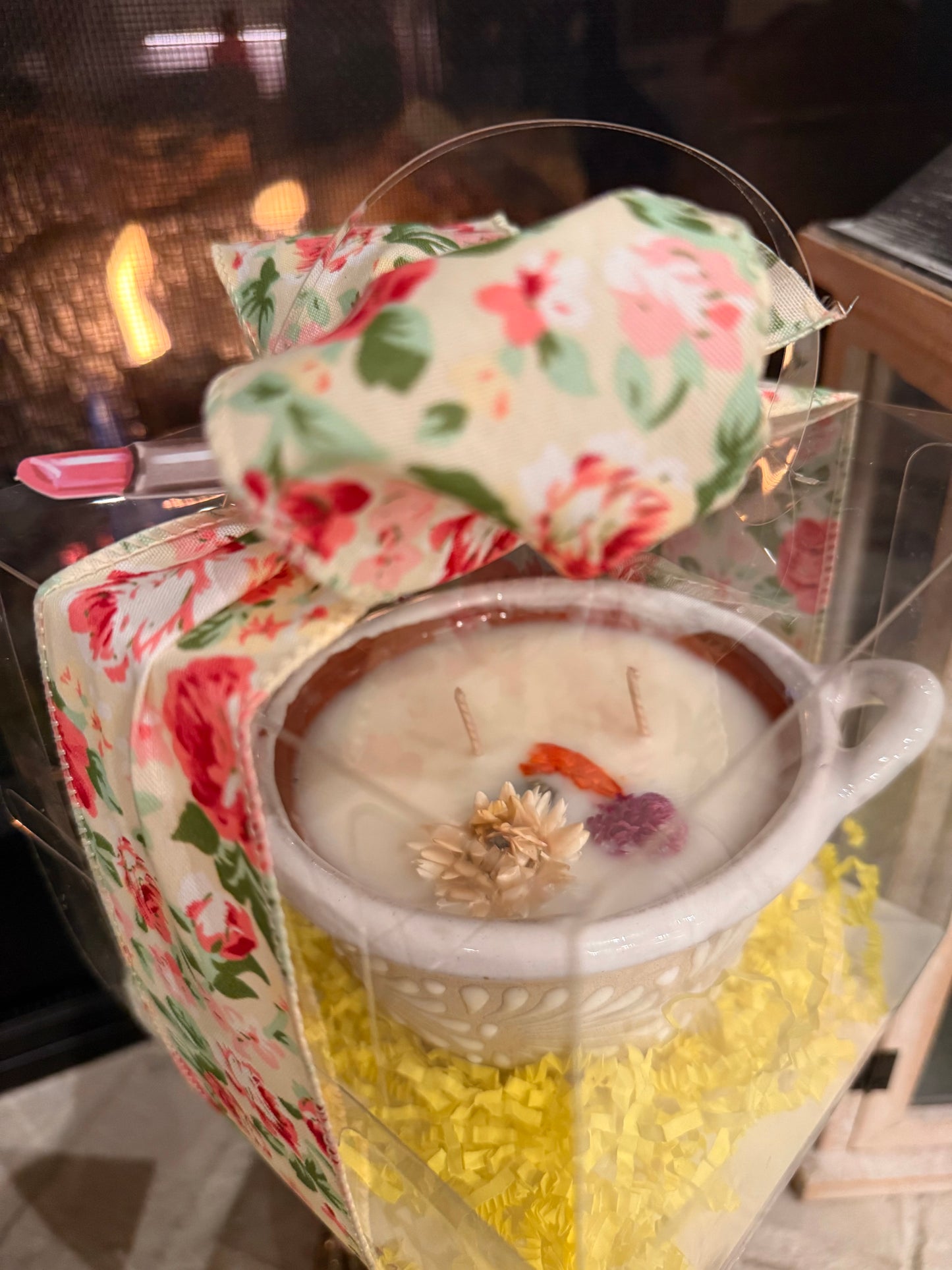 Elegant White Cazuelita Candle