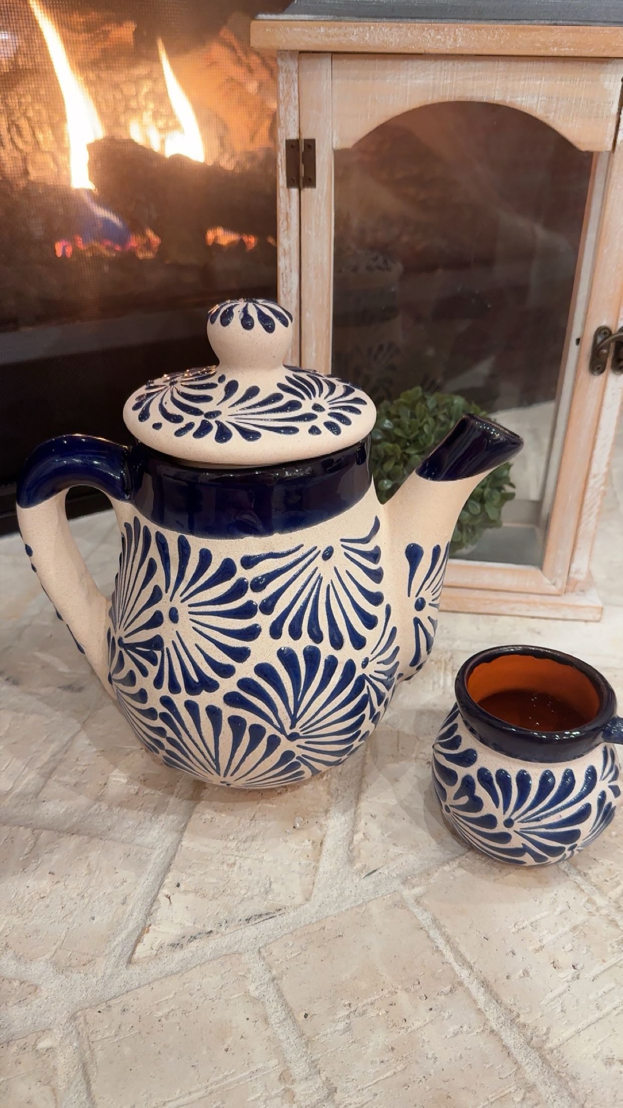 Hand Painted Artesian Tea Pot w/4 Tazas